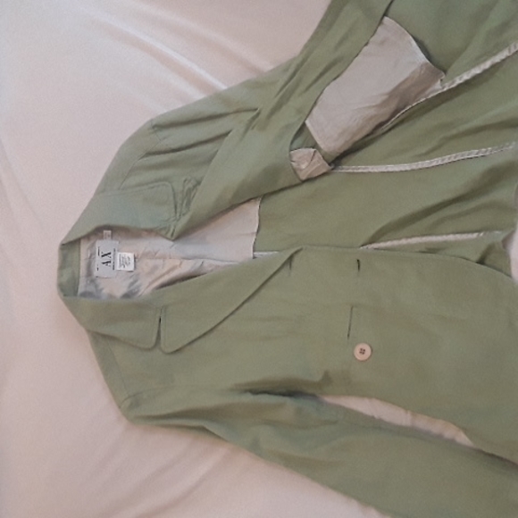 Blazer - Picture 3 of 3